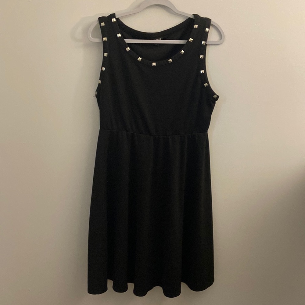 Black studded dress✨